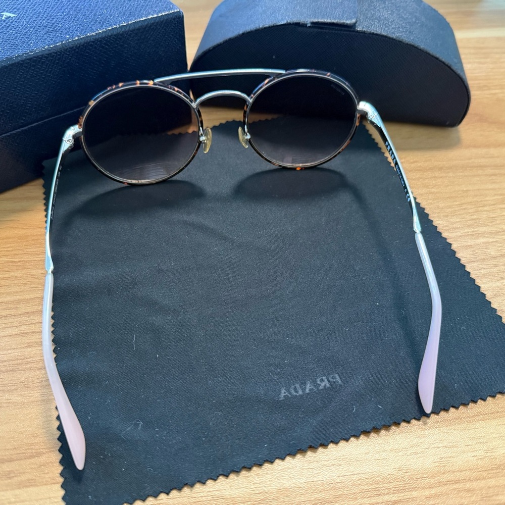 Prada Sunglasses with Black and Gold Detailing - Picture 4 of 5